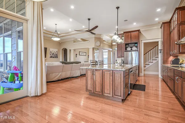 $1,595,000 | 640 Hamilton Hill Road, Bluff City, TN 37618