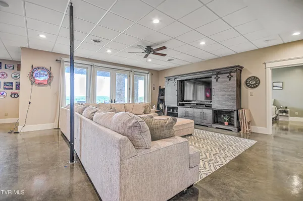 $1,595,000 | 640 Hamilton Hill Road, Bluff City, TN 37618