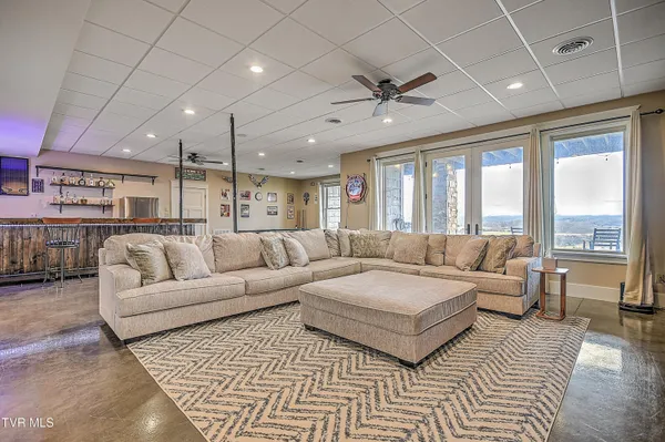 $1,595,000 | 640 Hamilton Hill Road, Bluff City, TN 37618