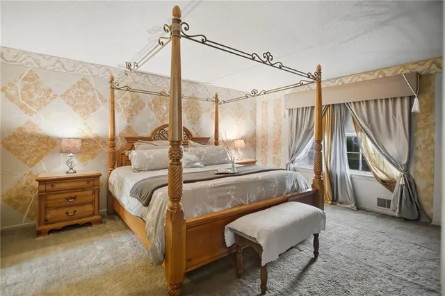 $335,000 | 9714 Shepherds Drive, Kansas City, MO 64131