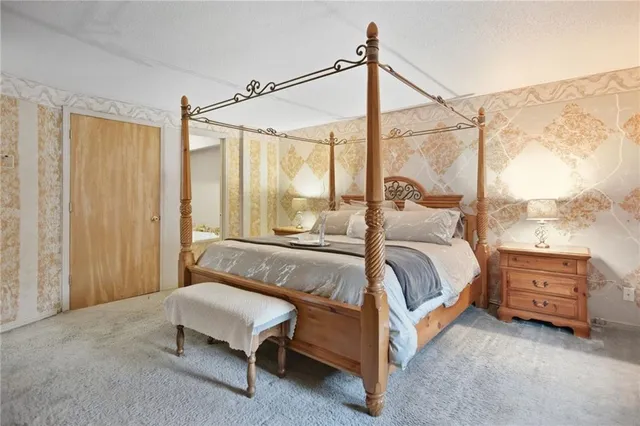 $335,000 | 9714 Shepherds Drive, Kansas City, MO 64131