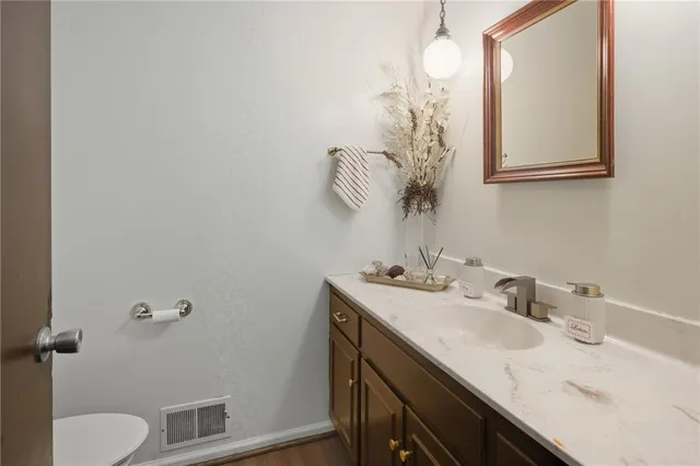 $335,000 | 9714 Shepherds Drive, Kansas City, MO 64131