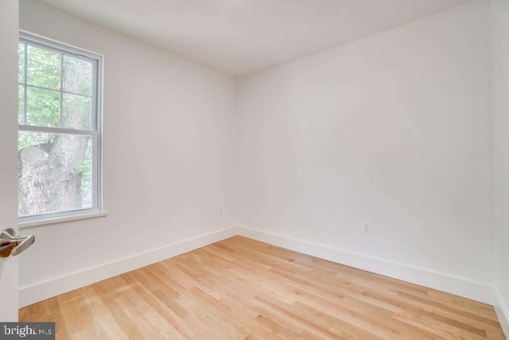 4213 Highwood Road Silver Spring, MD 20906 - Photo 8 of 39 Main Level - First Bedroom