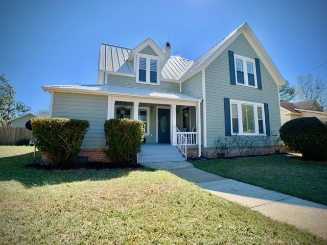 207 West Rose Avenue Foley, AL 36535 - Photo 1 of 34