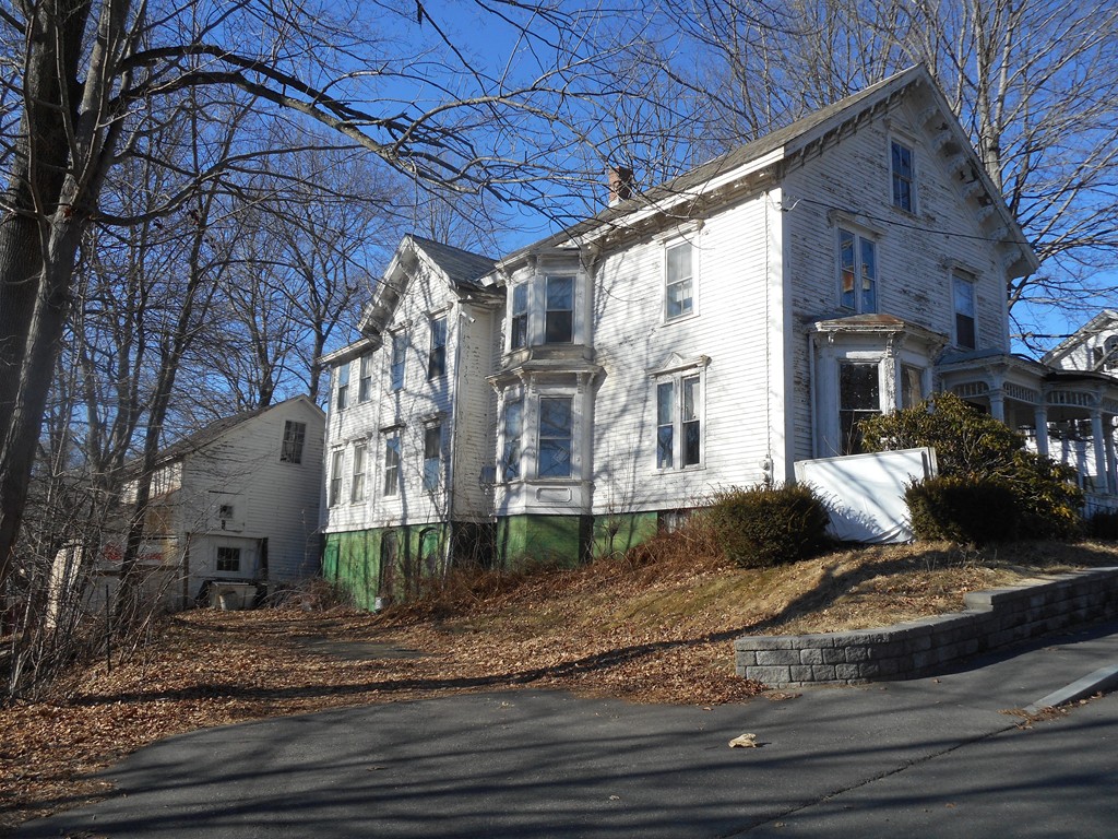 29 Bacon Street Warren, MA 01083 - Photo 3 of 5