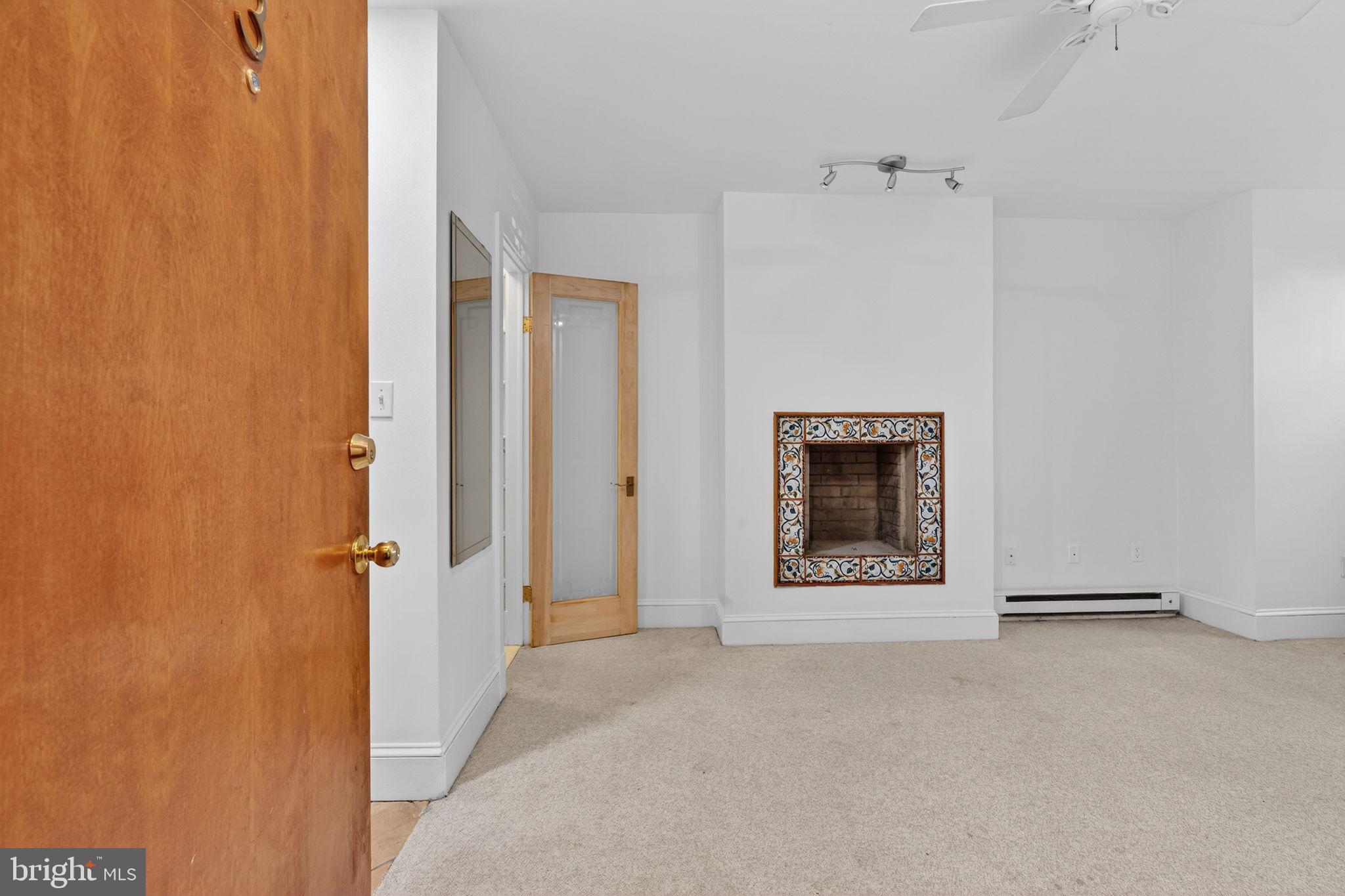 1944 Calvert Street Northwest Washington, DC 20009 - Photo 53 of 74 Unit 3 living area