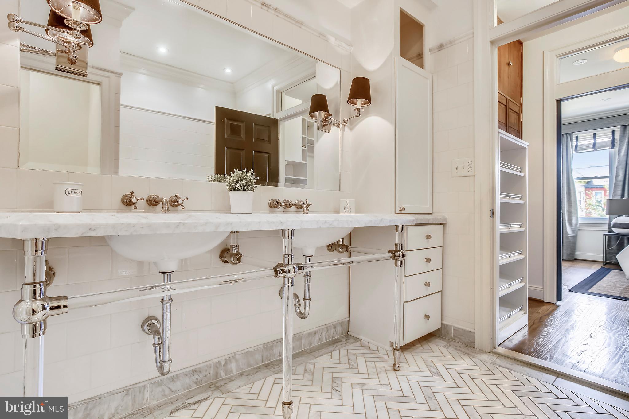 2719 13th Street Northwest, Unit 2 Washington, DC 20009 - Photo 16 of 26 Master Bathroom