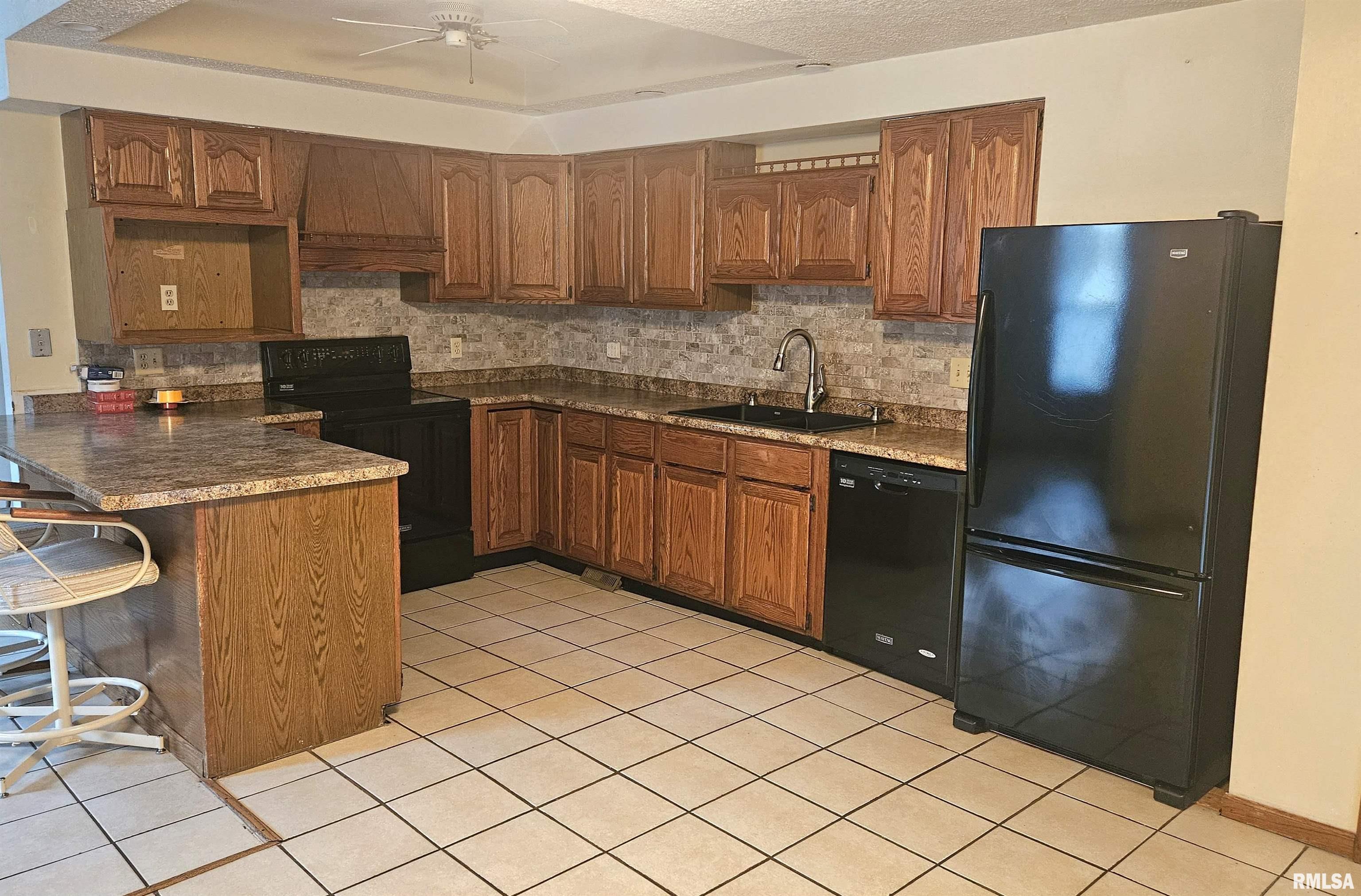 517 Baxter Court Canton, IL 61520 - Photo 14 of 39