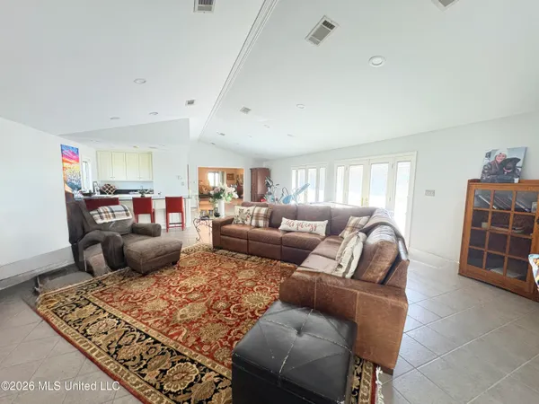 $390,000 | 10205 Highway 12, Isola, MS 38754