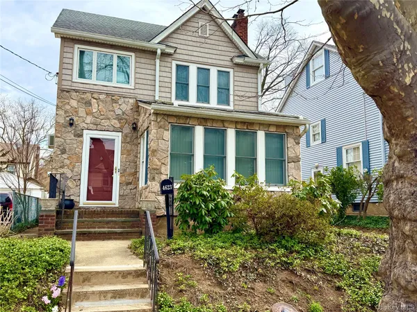 $5,000 | 4623 Arcadia Lane, Great Neck, NY 11020