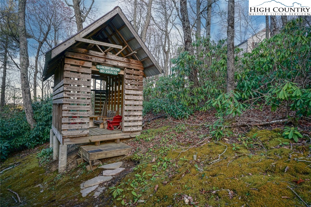 711 Milton Brown Heirs Road Boone, NC 28607 - Photo 8 of 50