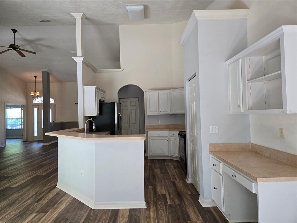 1657 Southwest 66th Drive Gainesville, FL 32607 - Photo 10 of 47