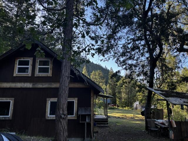 8980 Reading Creek Road Douglas City, CA 96024 - Photo 5 of 28