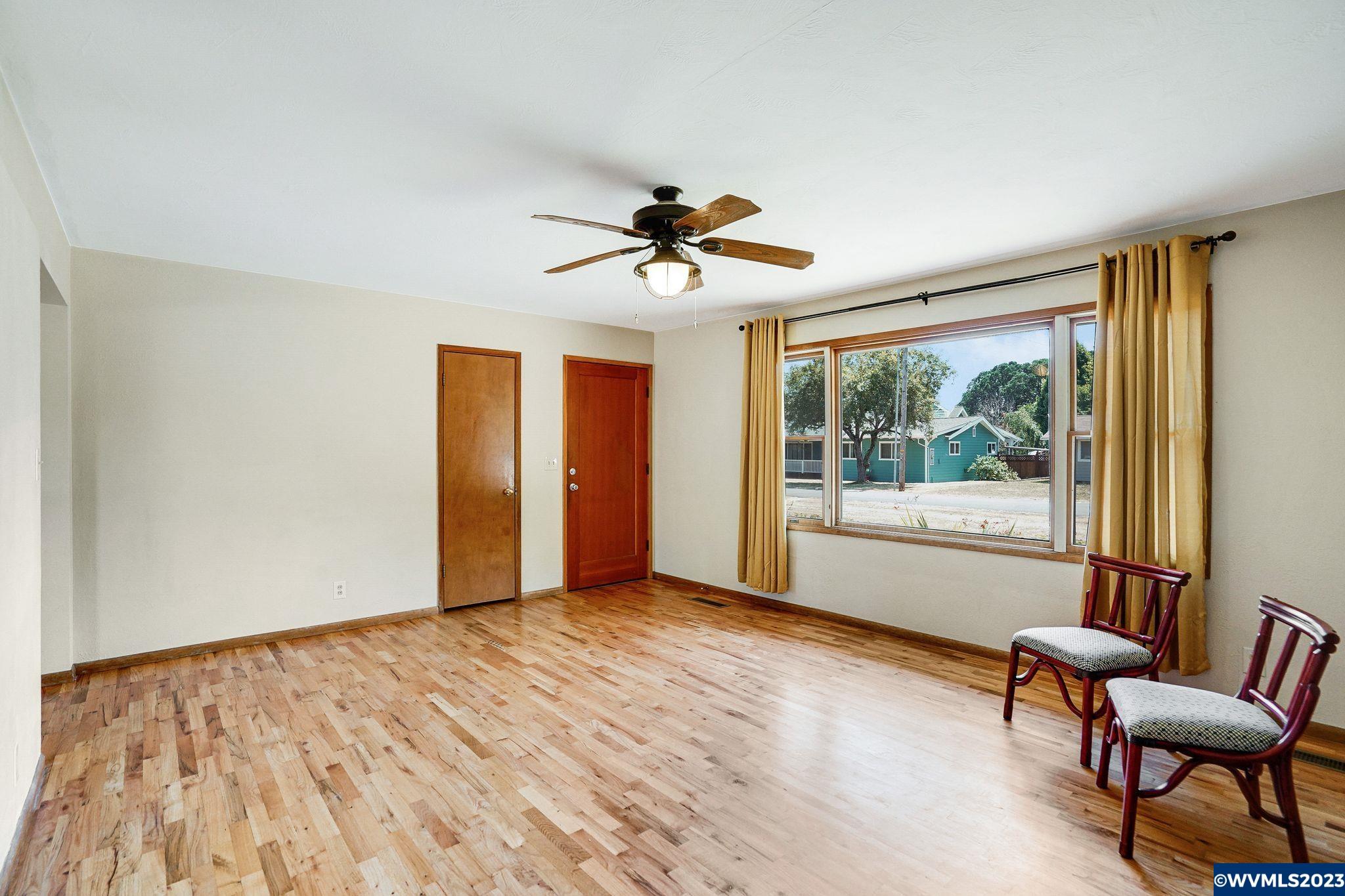 1121 37th Avenue Southwest Albany, OR 97321 - Photo 11 of 42