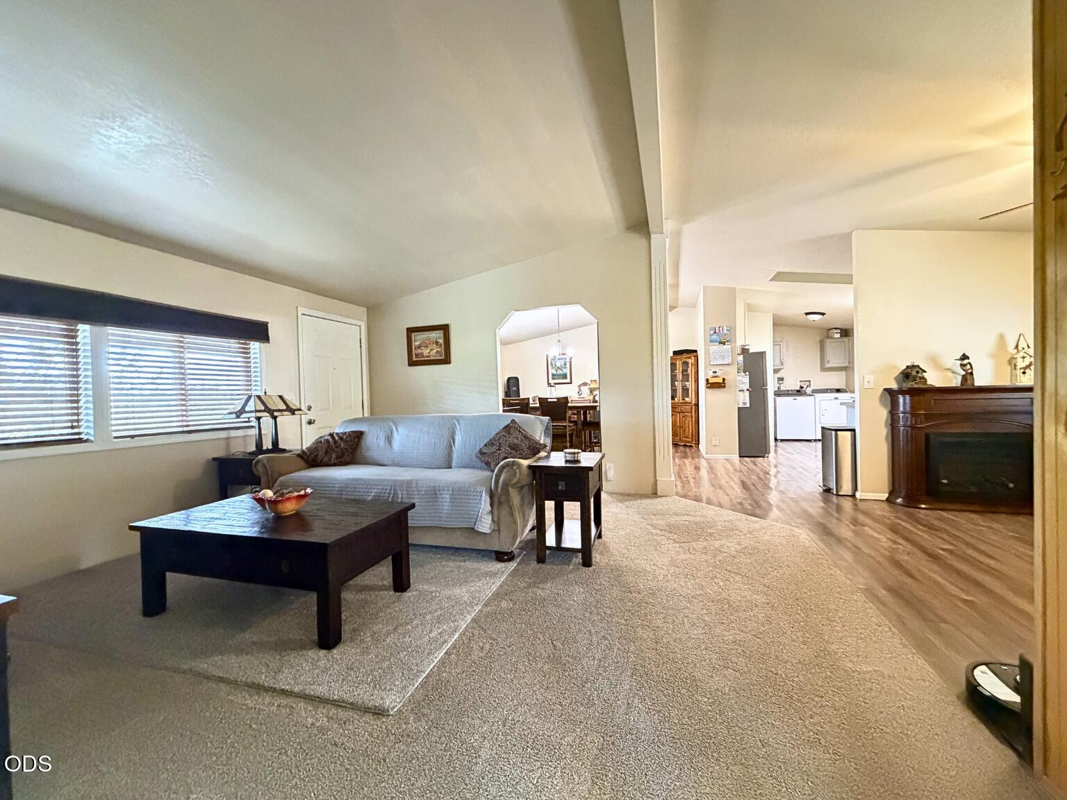 63 Rogue River Drive Eagle Point, OR 97524 - Photo 5 of 46