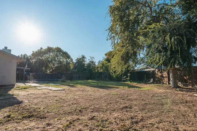 a view of outdoor space