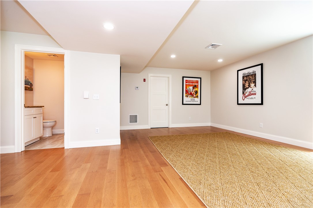 24 Wescott Way, Unit 49 Coventry, RI 02816 - Photo 33 of 40