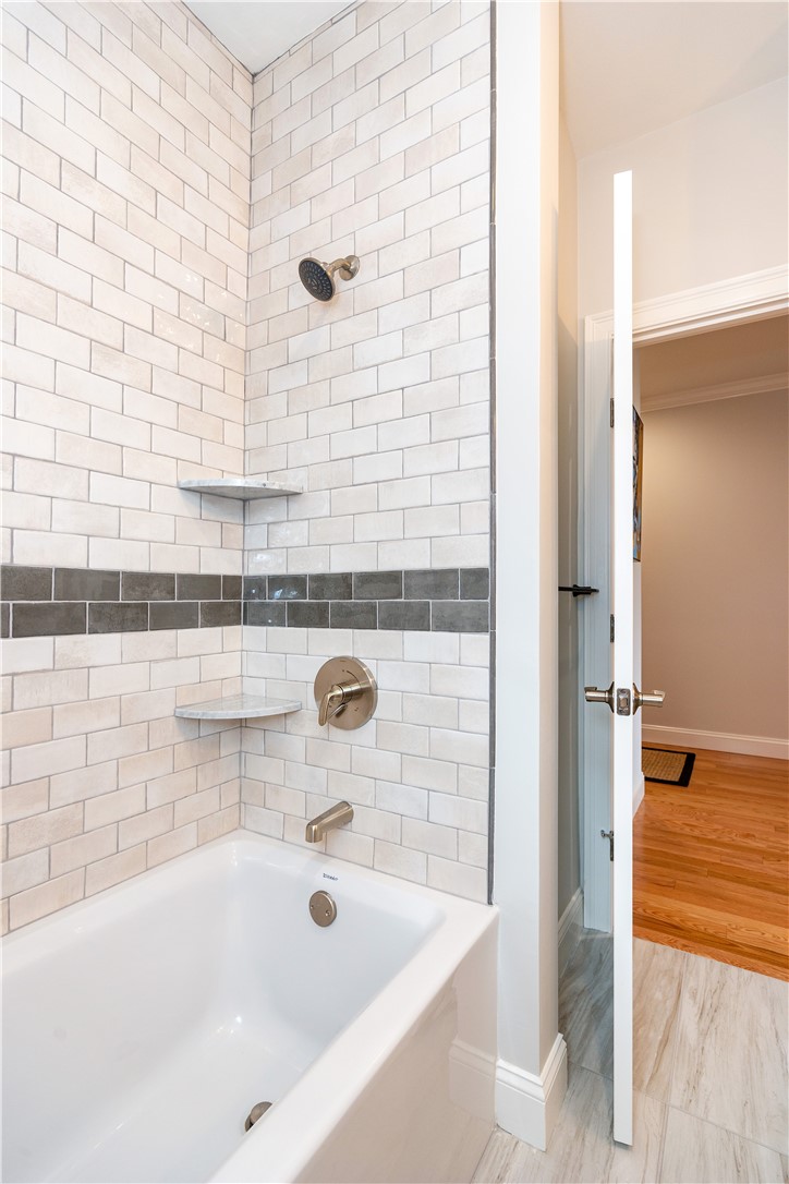 24 Wescott Way, Unit 49 Coventry, RI 02816 - Photo 6 of 40