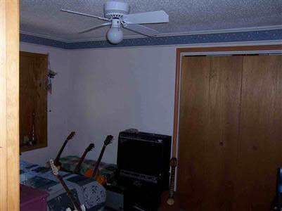 11042 North Bray Road Clio, MI 48420 - Photo 4 of 15 20187905-3.JPG