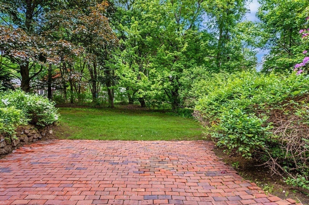 1 Bridle Path Road Andover, MA 01810 - Photo 29 of 39