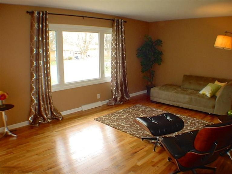 61 Lynden Road Holland, MI 49423 - Photo 2 of 13 Additional Photo