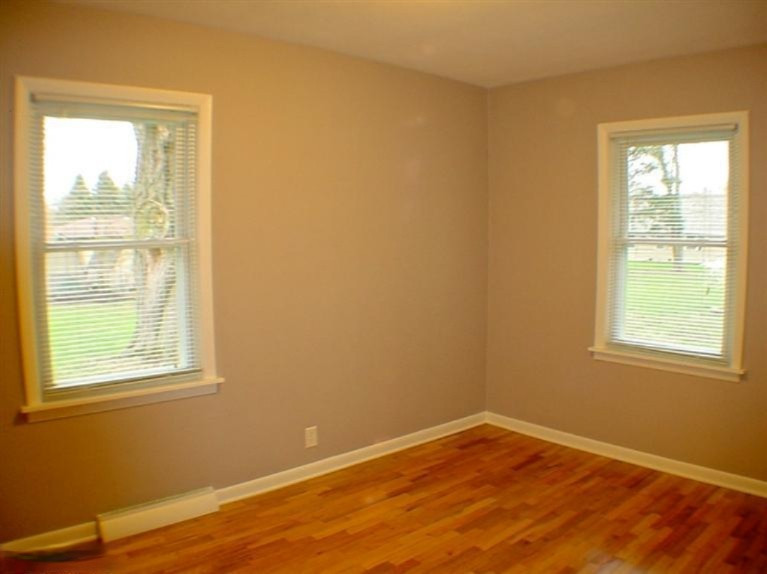 61 Lynden Road Holland, MI 49423 - Photo 10 of 13 Additional Photo