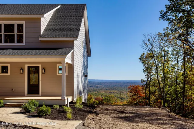 $1,195,000 | 368 Marl Road, Pine Bush, NY 12566