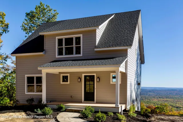 $1,195,000 | 368 Marl Road, Pine Bush, NY 12566