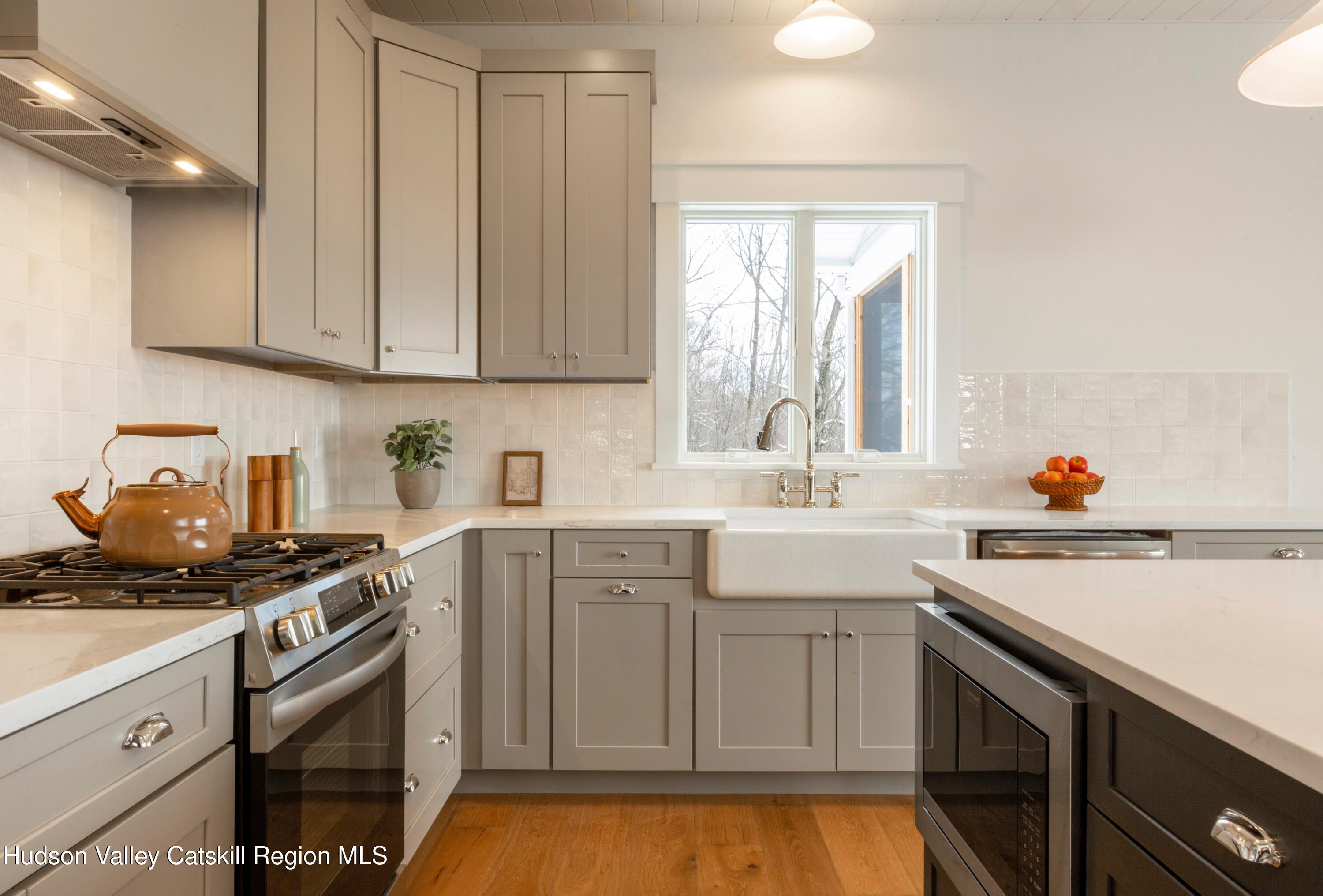 368 Marl Road Pine Bush, NY 12566 - Photo 9 of 29 FINAL INTERIOR - 368 MARL ROAD - 8