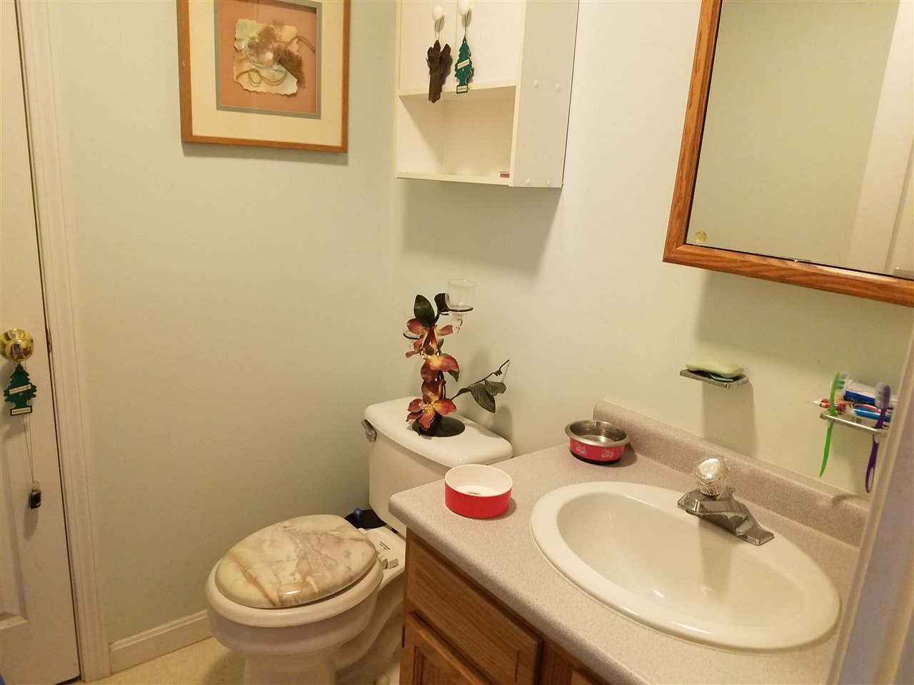 29 Delaware Road Nashua, NH 03062 - Photo 22 of 34