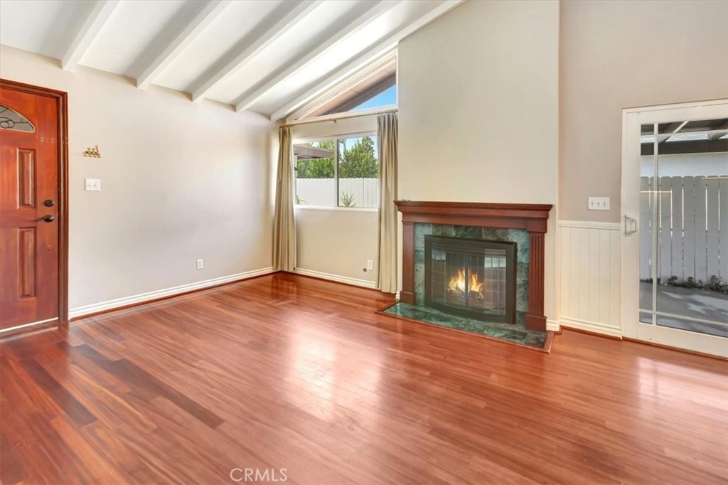 1522 Robin Road Orange, CA 92868 - Photo 5 of 18
