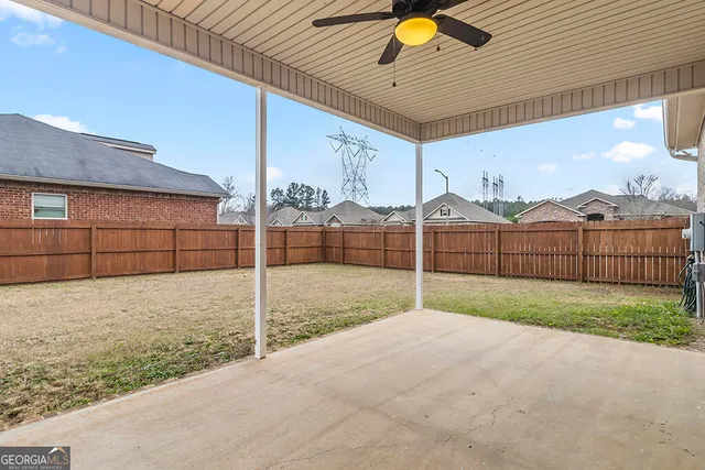 $299,900 | 131 Savannah Lane, Bonaire, GA 31005