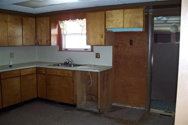 6758 Lakeshore Road Lexington, MI 48450 - Photo 15 of 19 31043336-14.JPG