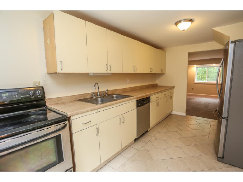 22 Walnut Hill Road Derry, NH 03038 - Photo 22 of 36