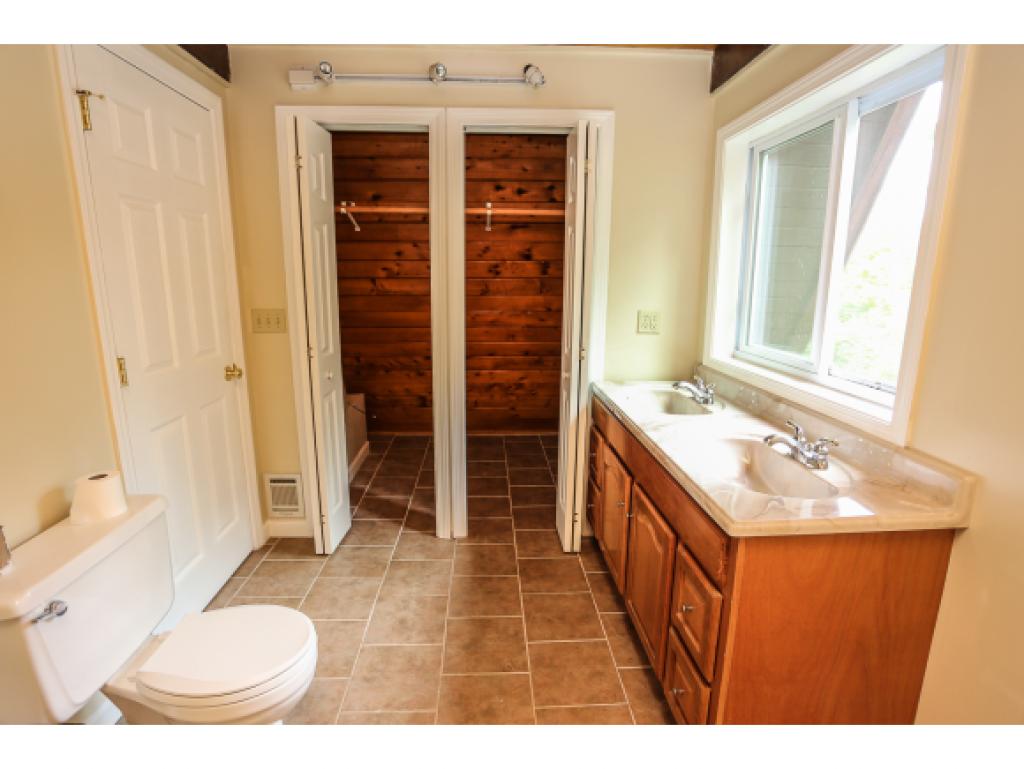 22 Walnut Hill Road Derry, NH 03038 - Photo 29 of 36