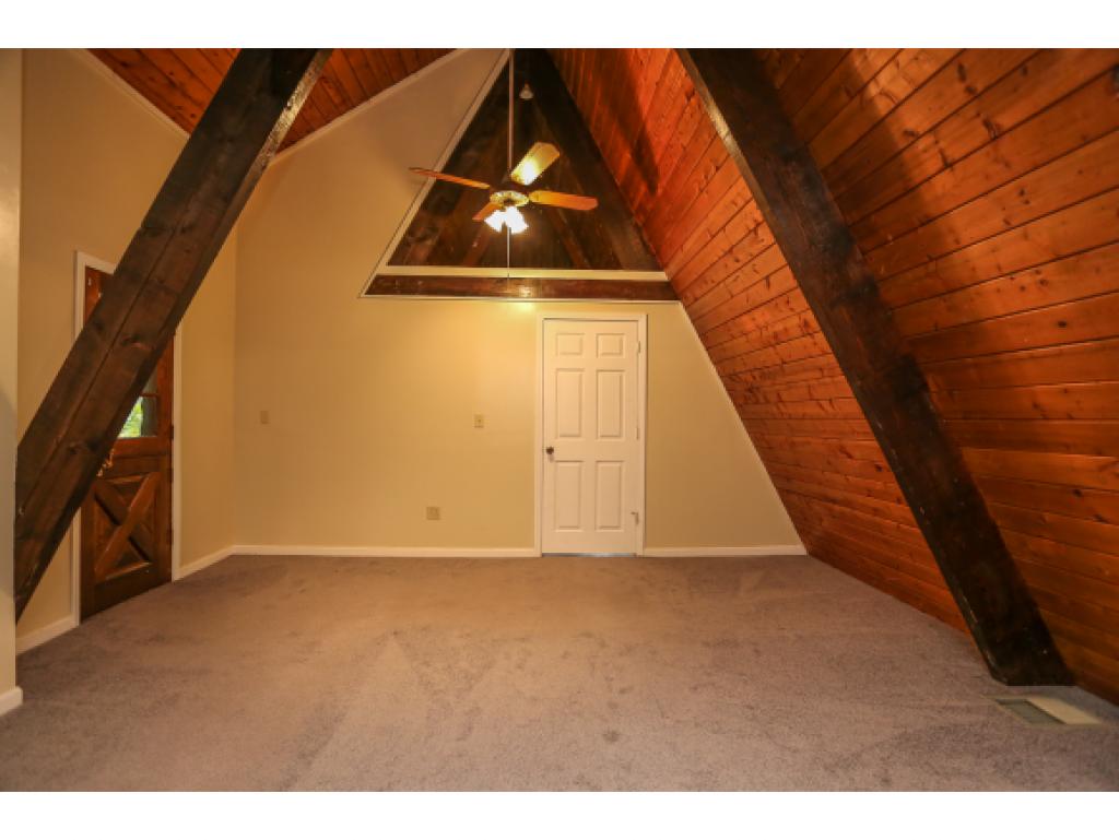 22 Walnut Hill Road Derry, NH 03038 - Photo 34 of 36