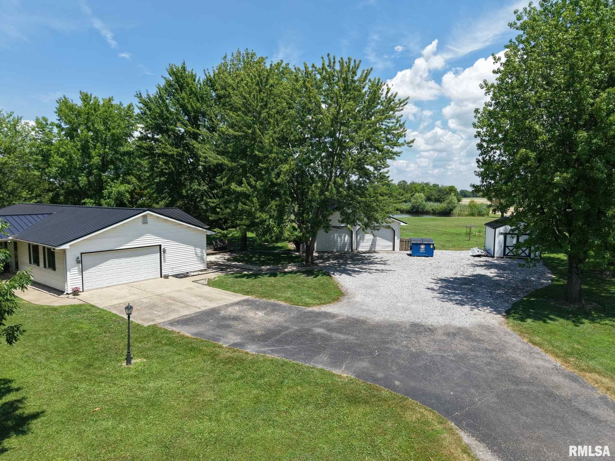 13919 Hamilton Pike Road Whittington, IL 62897 - Photo 3 of 26