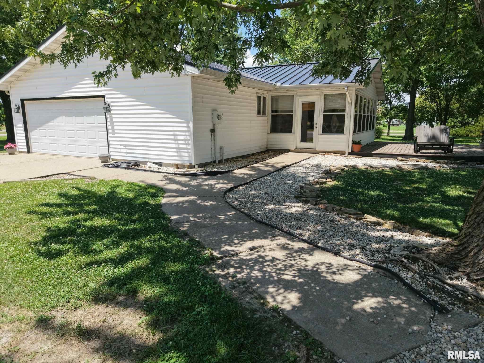 13919 Hamilton Pike Road Whittington, IL 62897 - Photo 6 of 26