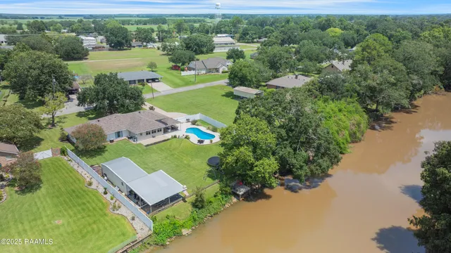 $299,000 | 121 Bayou Side Drive, Loreauville, LA 70552