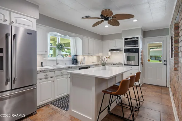 $299,000 | 121 Bayou Side Drive, Loreauville, LA 70552