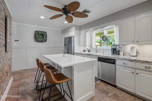 $299,000 | 121 Bayou Side Drive, Loreauville, LA 70552