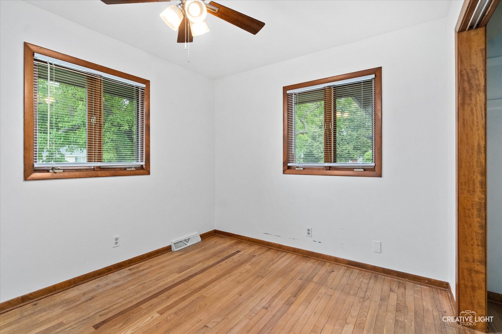390 L R A Drive Aurora, IL 60506 - Photo 16 of 40 Gallery Image 16