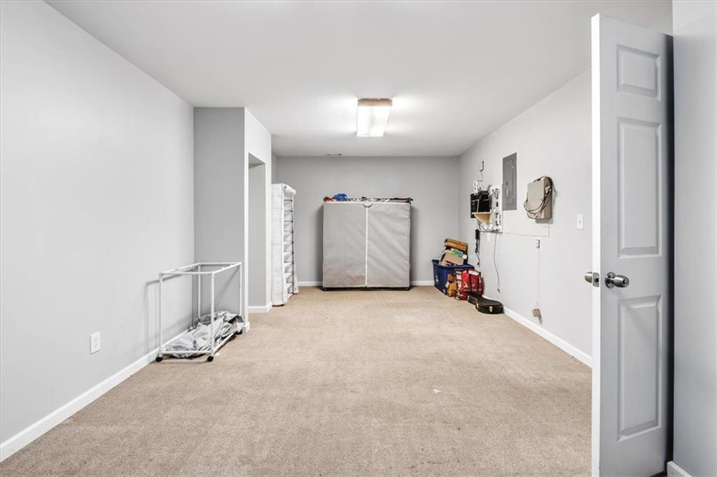 231 Gordon Road Cedartown, GA 30125 - Photo 39 of 49 wooden floor and a bathroom