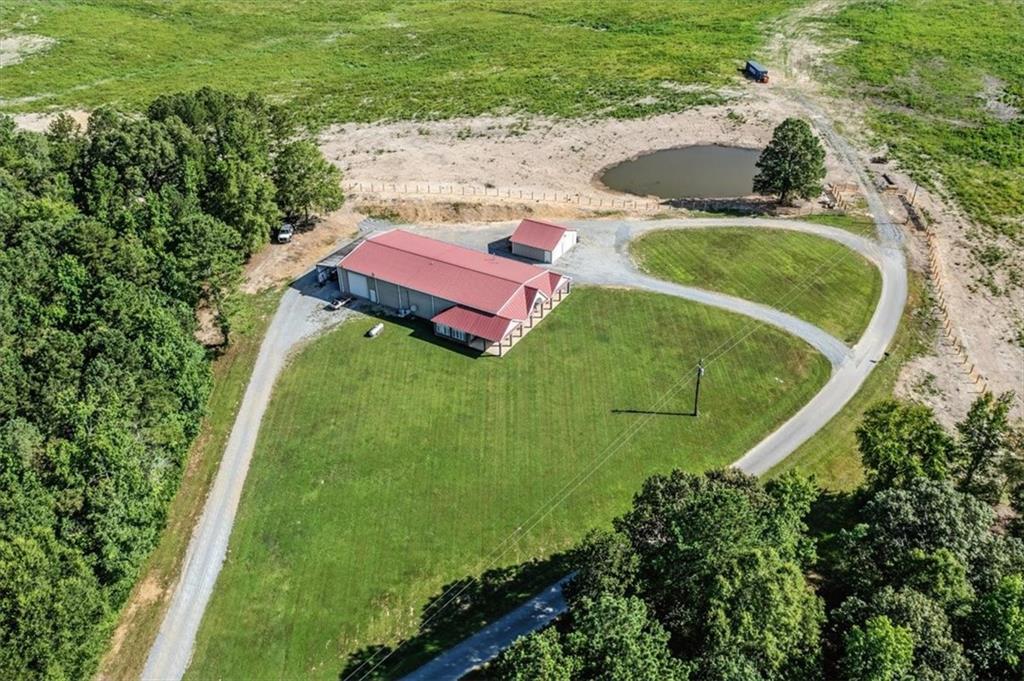 231 Gordon Road Cedartown, GA 30125 - Photo 46 of 49 a view of a back yard of the house