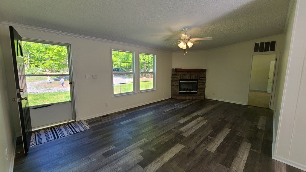 2256 Spencer Road Dillwyn, VA 23936 - Photo 2 of 26 Gallery Image 2