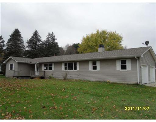 687 South Apple Road Osceola, IN 46561 - Photo 1 of 8 Gallery Image 1