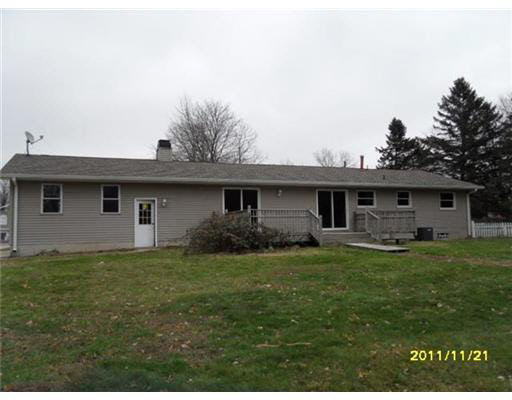687 South Apple Road Osceola, IN 46561 - Photo 2 of 8 Gallery Image 2