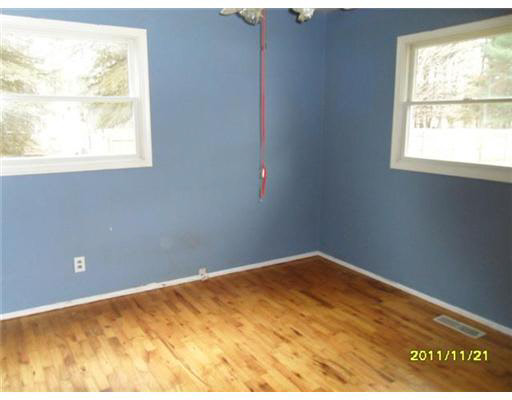 687 South Apple Road Osceola, IN 46561 - Photo 6 of 8 Gallery Image 6