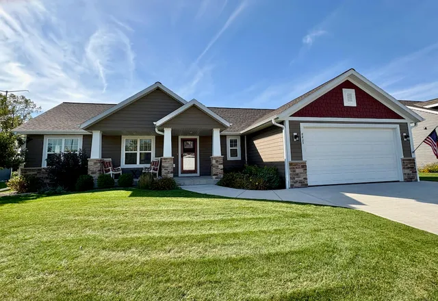 $529,900 | 8425 Westminster Drive, Sturtevant, WI 53177