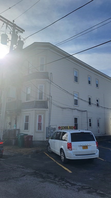222 Cumberland Road Lowell, MA 01850 - Photo 3 of 25 Gallery Image 3